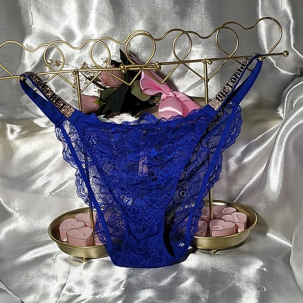 Victoria's Secret Bombshell Shine Strap Very Sexy Lace NWT 1903